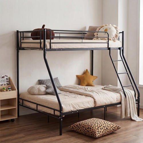 Sturdy metal triple bunk - sturdy, bed